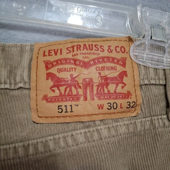 Levi's 511 Corduroy Pants Mens 30x32 Khaki Cotton Poly Straight Leg Stretch - Picture 2 of 12